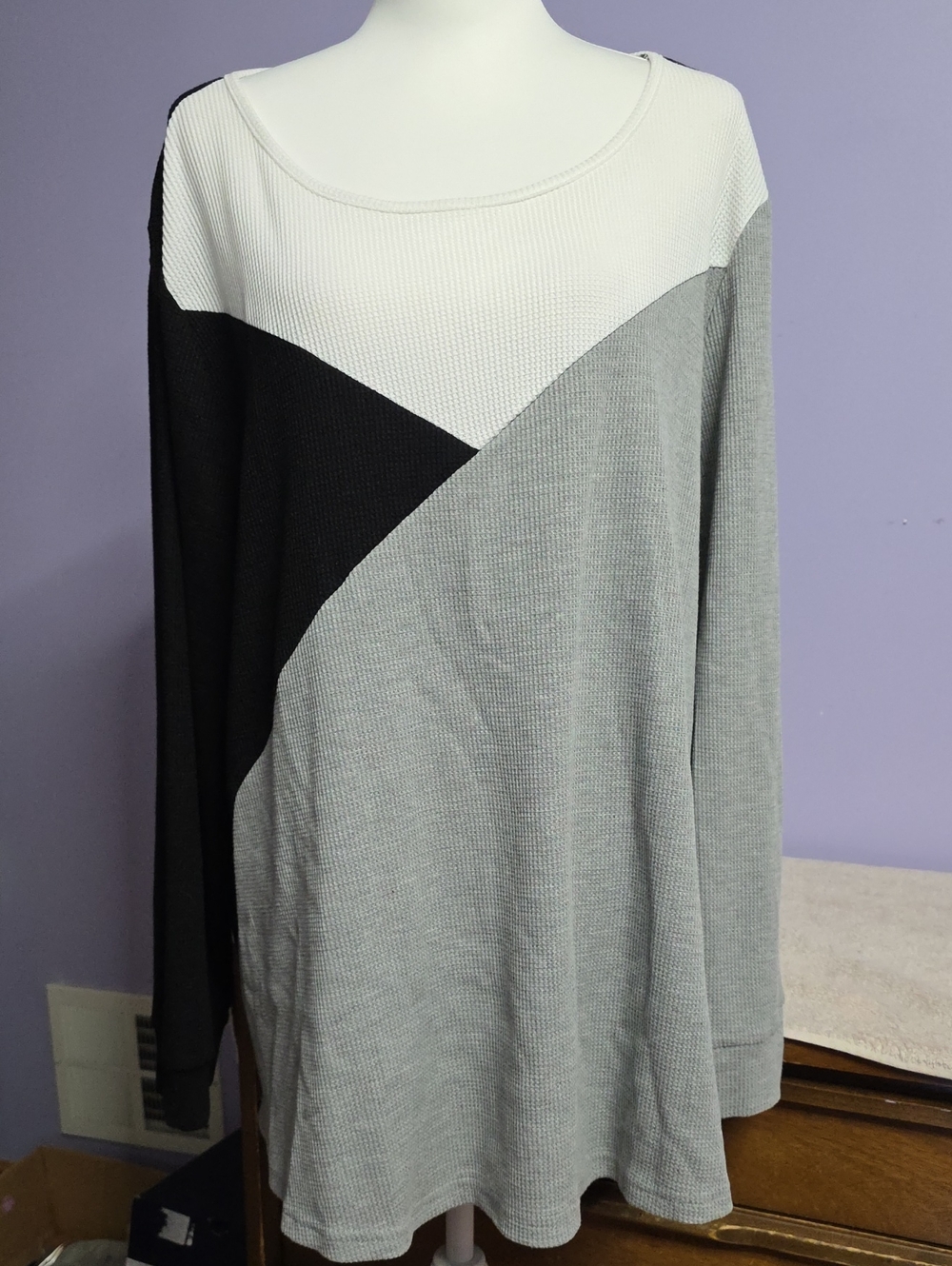 BloomChic Colorblock Scoop Neck Tunic - Black, White & Gray